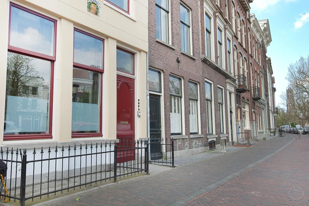 Oude Gracht Apartment Utrecht