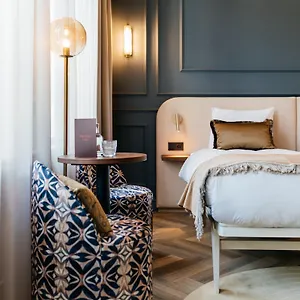4* Hotel Malie